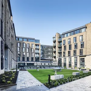 Destiny Student - New Mill Apartament